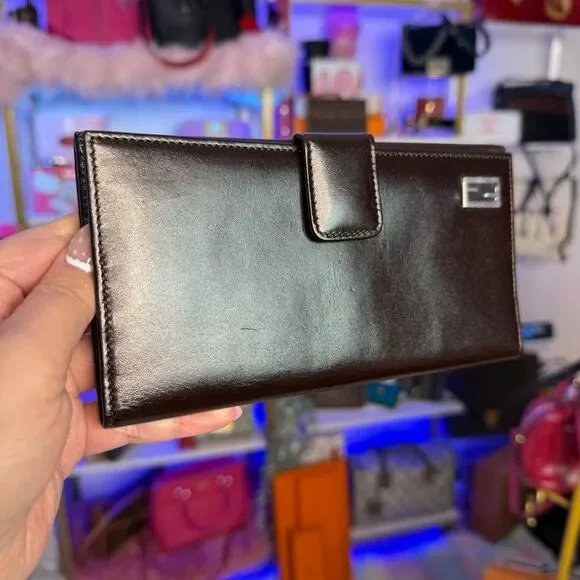 Unused Fendi Vintage Dark Brown Leather Large Bifold Wallet Unisex Men’s - Picture 2 of 15
